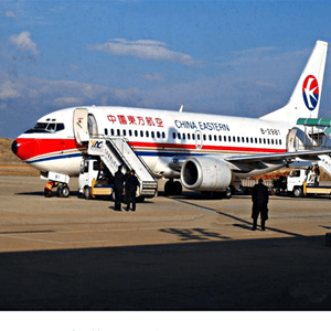 泰州航空运输航空快运业稳步发展的原因是什么？